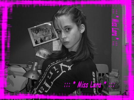 :::* moi  *:::